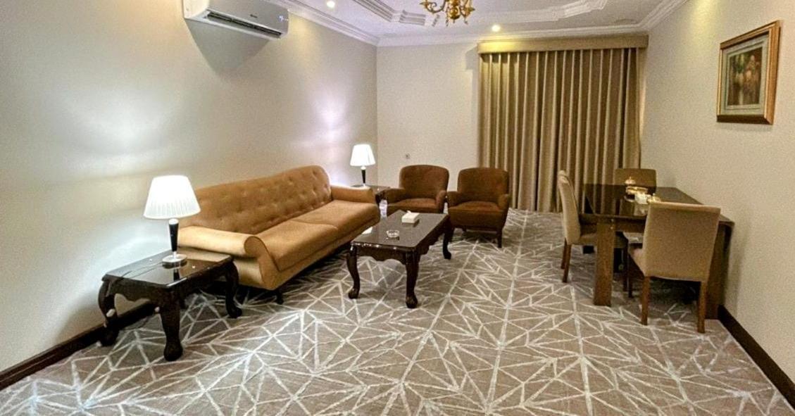 Al Mokhmalia Serviced Apartments 麦地那 外观 照片
