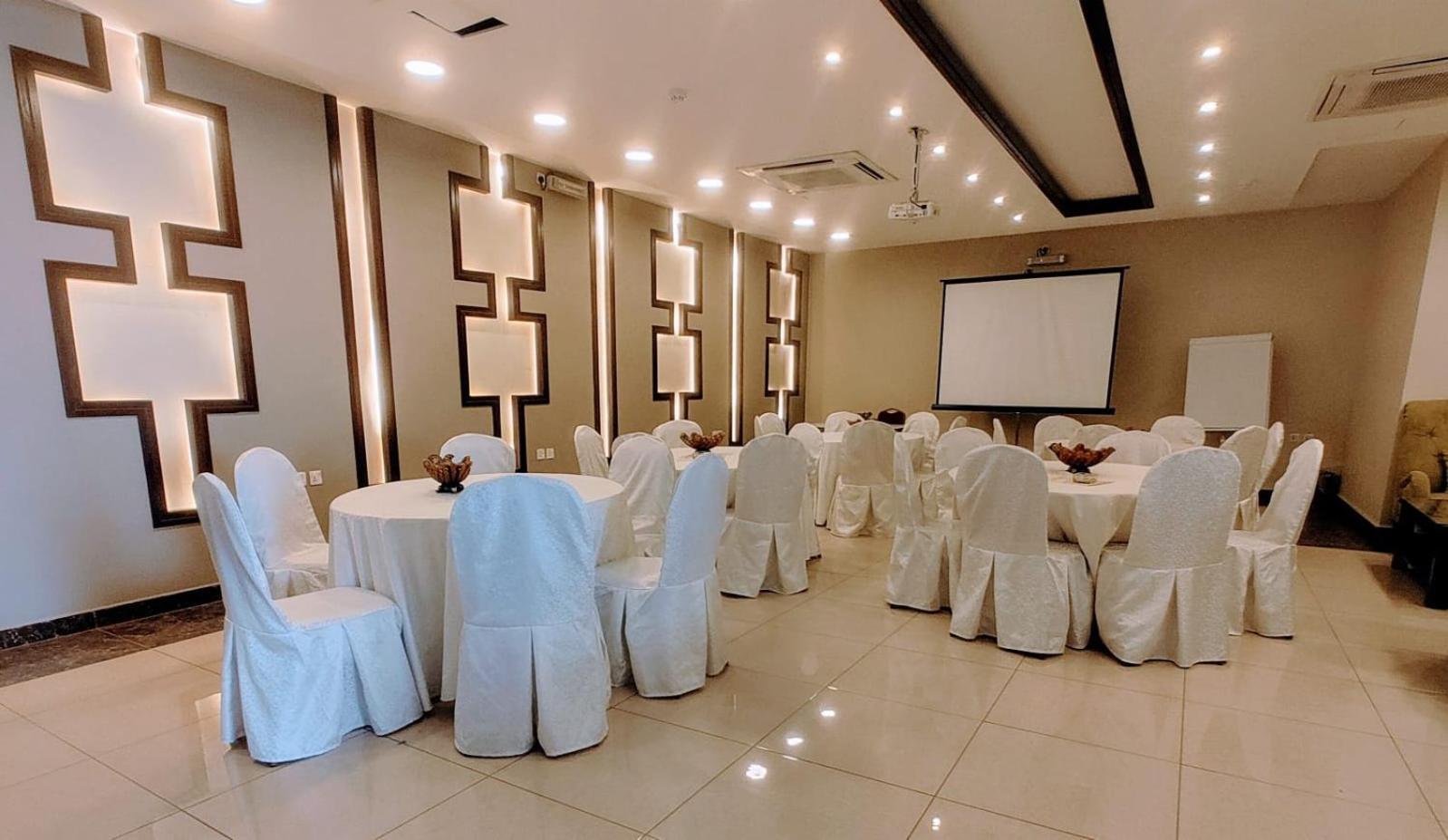 Al Mokhmalia Serviced Apartments 麦地那 外观 照片