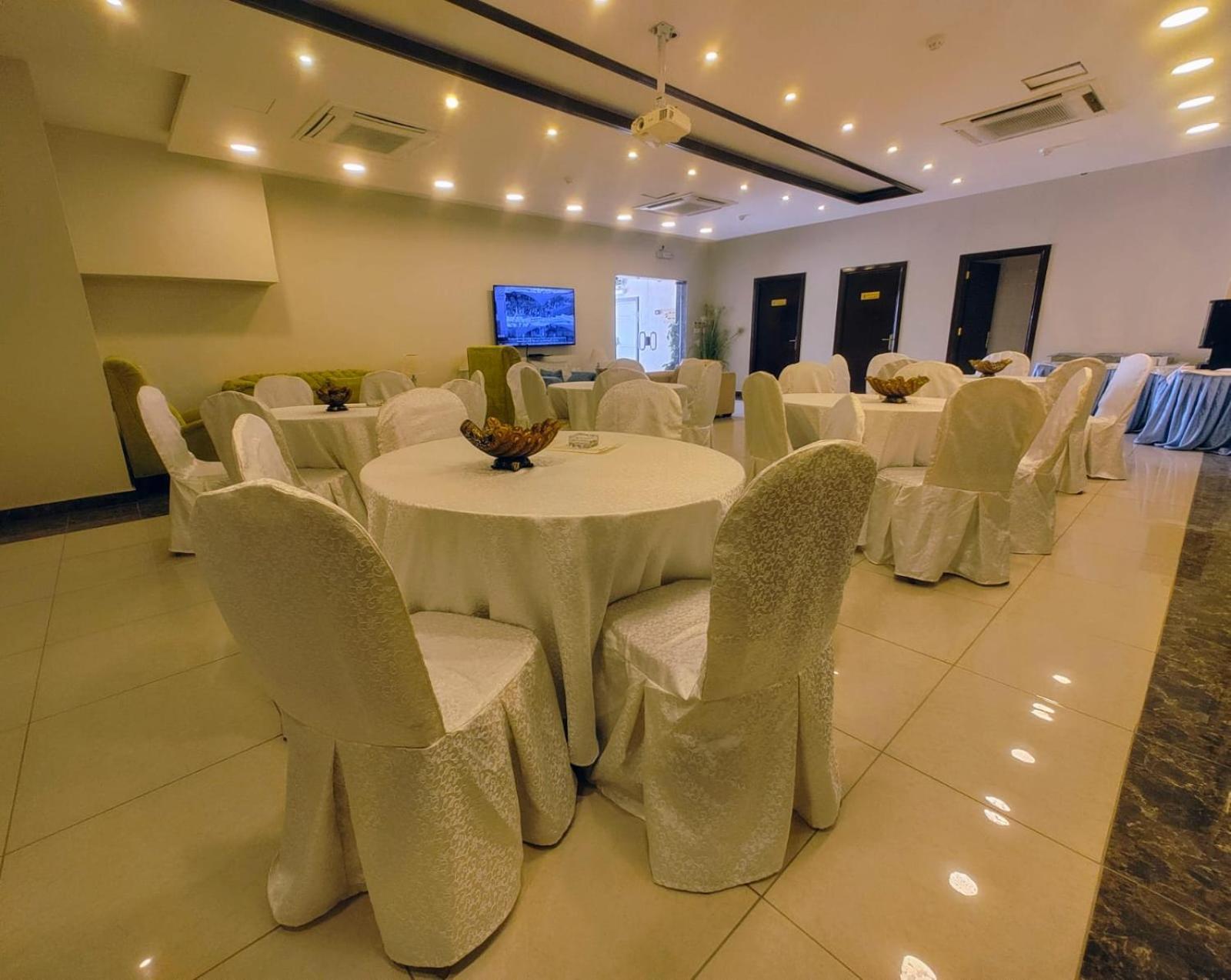 Al Mokhmalia Serviced Apartments 麦地那 外观 照片