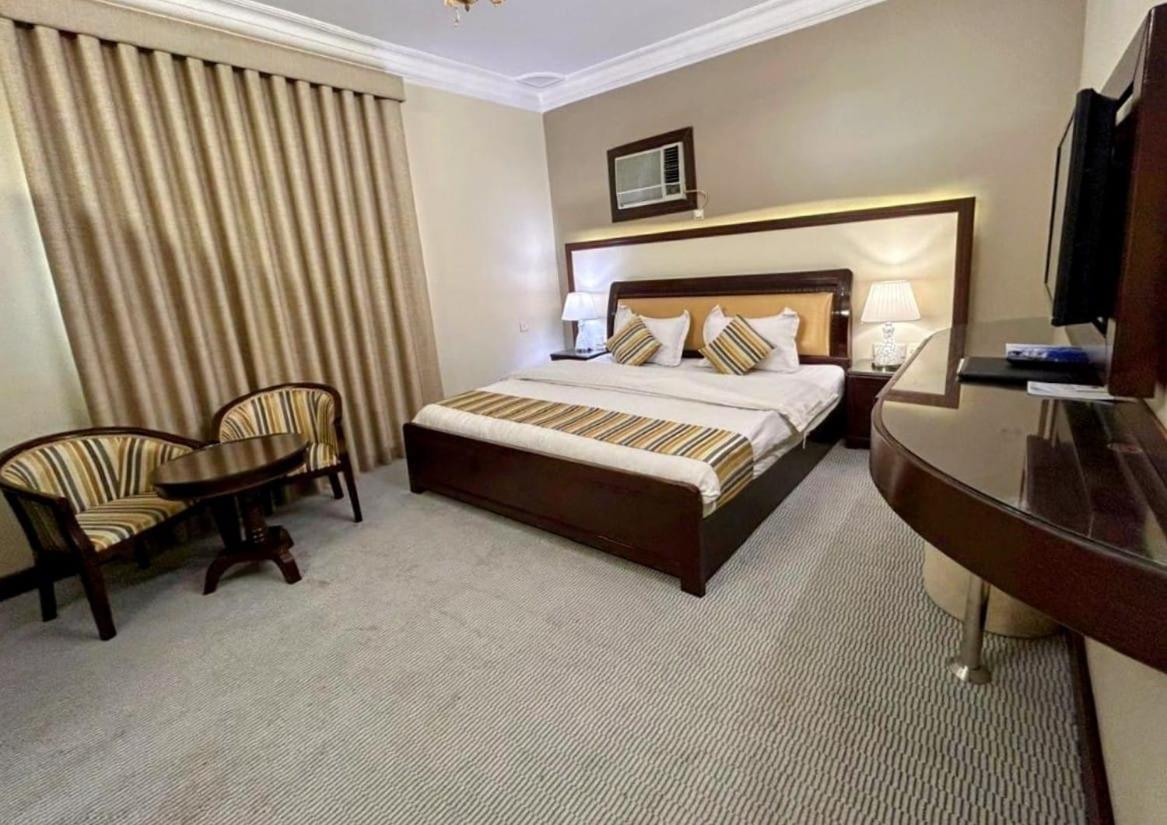 Al Mokhmalia Serviced Apartments 麦地那 外观 照片