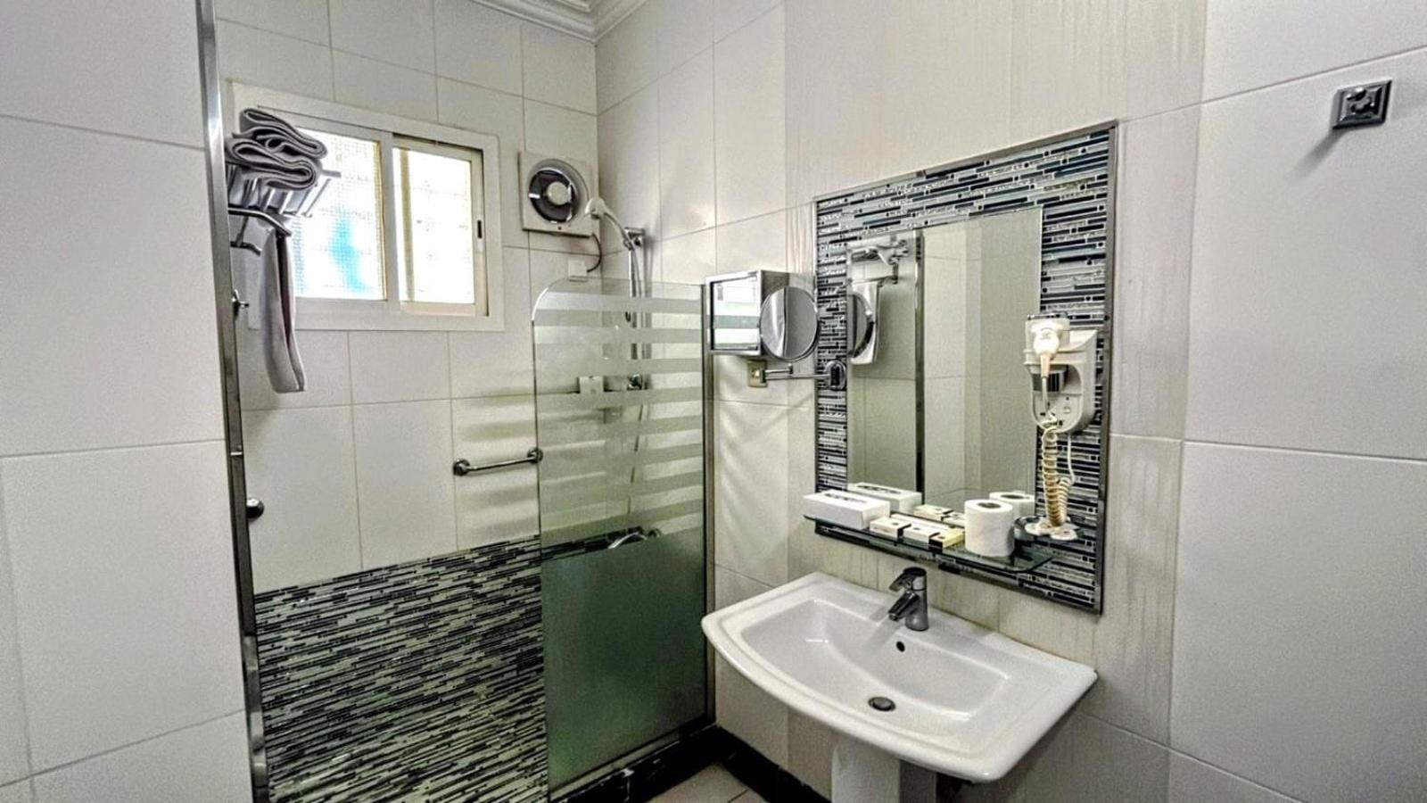 Al Mokhmalia Serviced Apartments 麦地那 外观 照片
